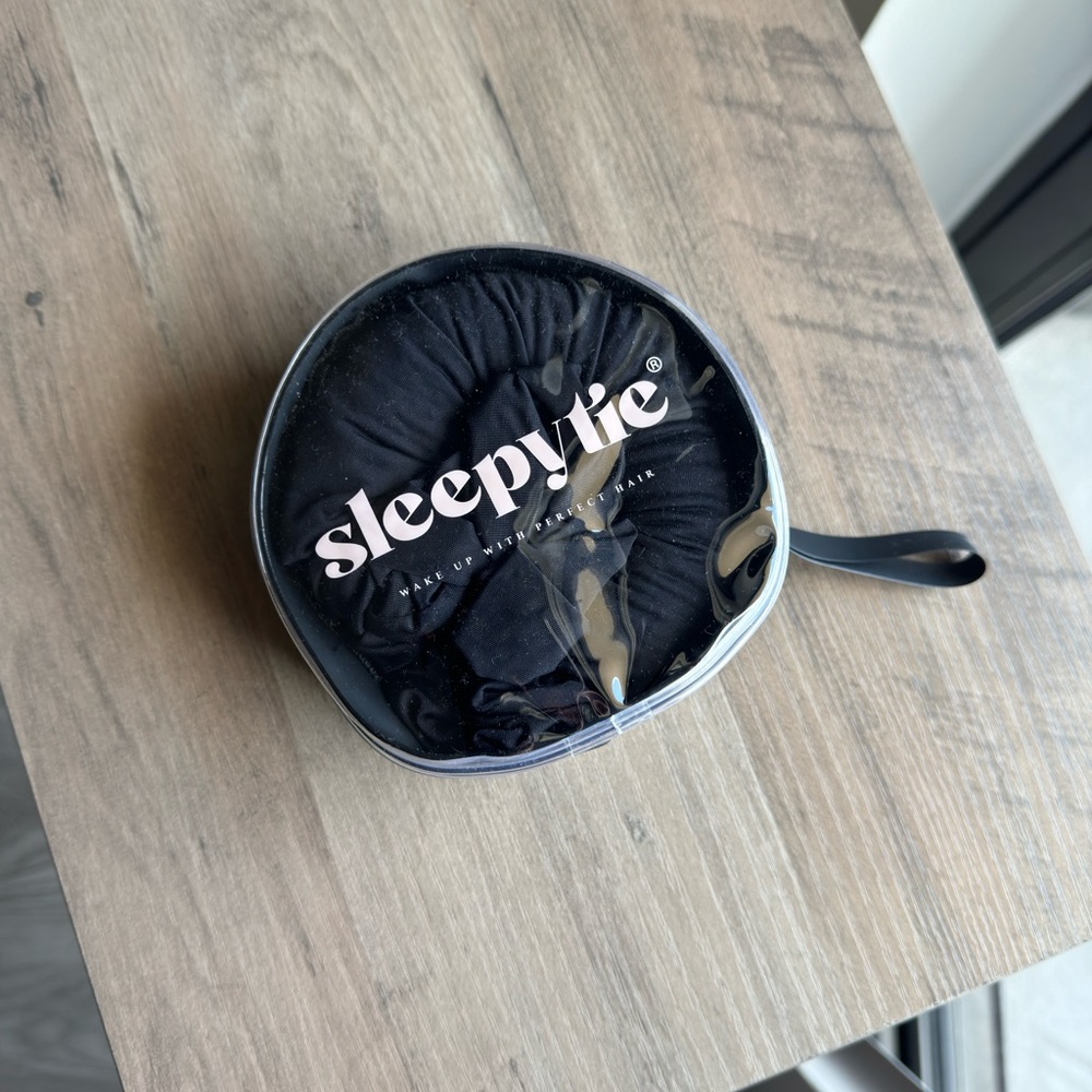 Sleepy Tie Black Midnight Large